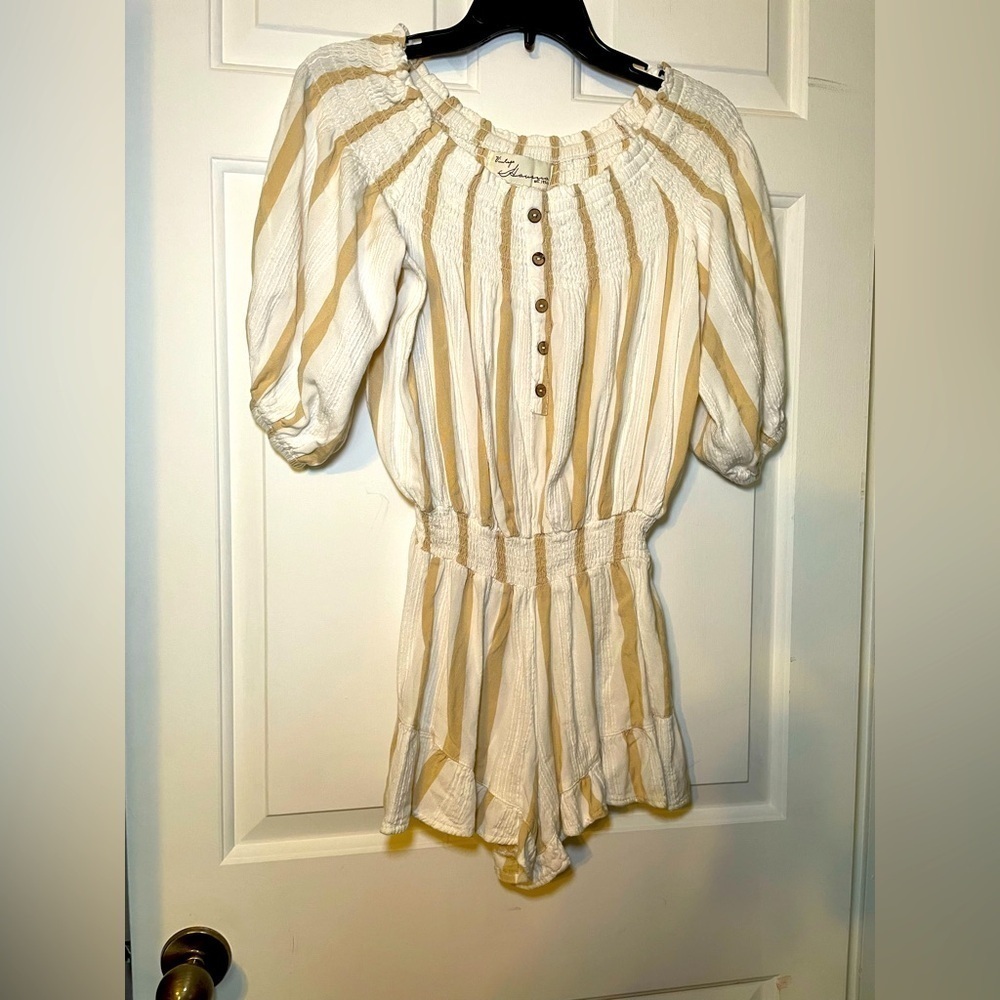 Vintage Havana Woman’s Romper Ivory & Tan Striped Size Medium Off Shoulder Or On